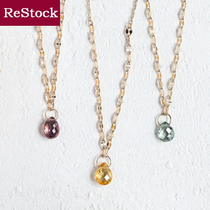 マルチカラーサファイアのネックレス