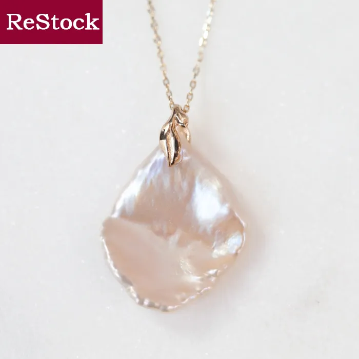 淡水ケシパールのネックレス