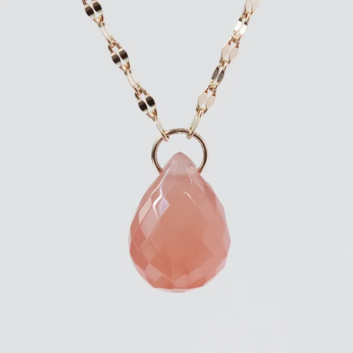 インカローズのネックレス